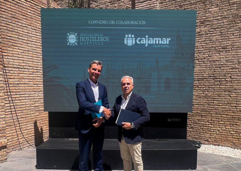 Acuerdo estratégico entre Cajamar y AHSP