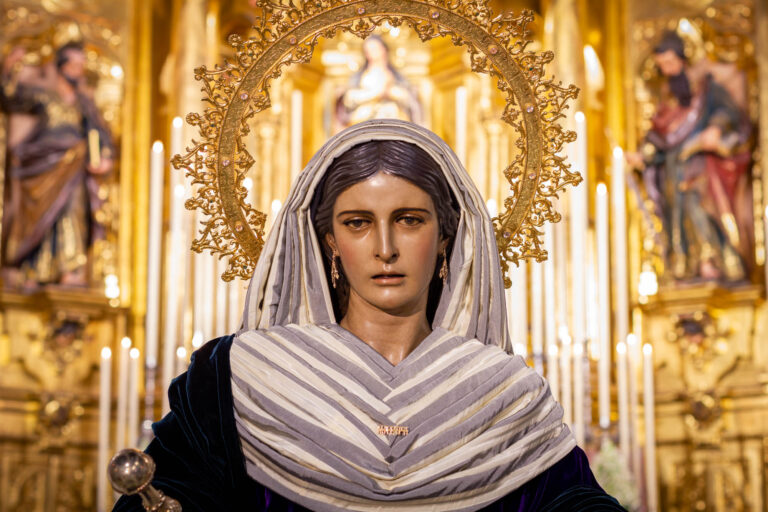 Santa Marta: Patrona de la industria de la felicidad